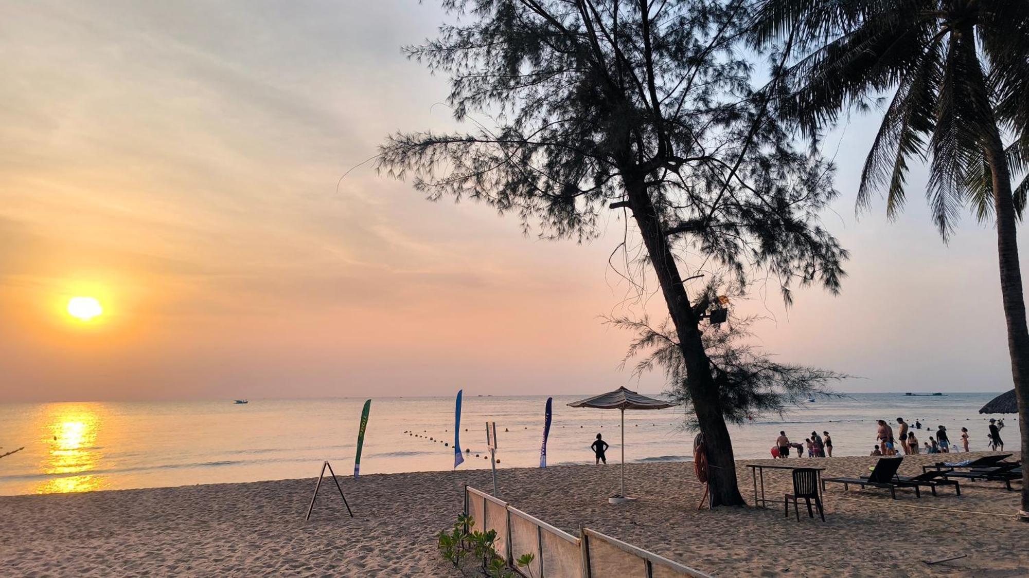 Flora Hotel Phu Quoc Exteriör bild